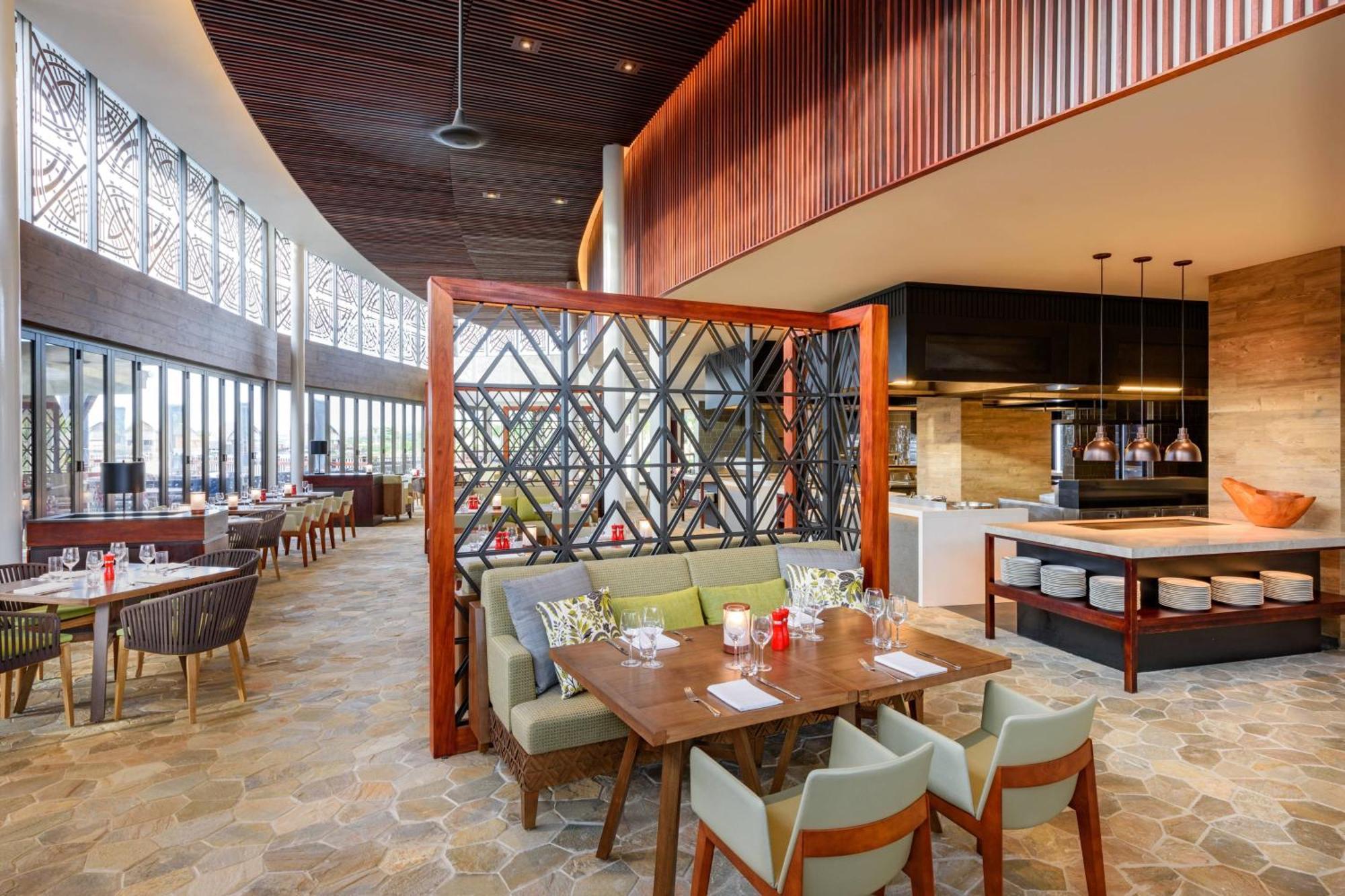 Fiji Marriott Resort Momi Bay Екстериор снимка The restaurant