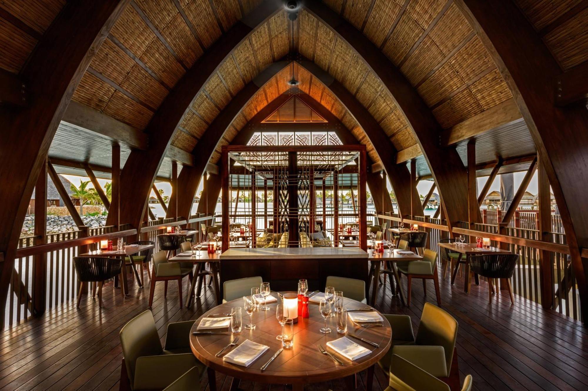 Fiji Marriott Resort Momi Bay Екстериор снимка The interior of the restaurant